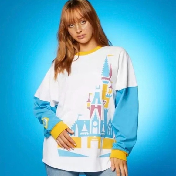 Disney Tops - Disney | EUC - Spirit Jersey - Cinderella’s Castle - Size XL